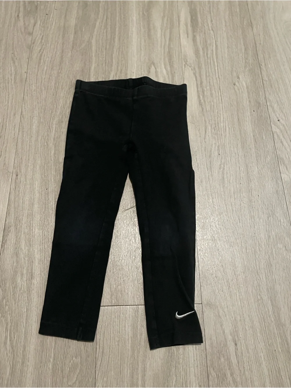 Nike Black Girls' Athletic Leggings with White Swoosh